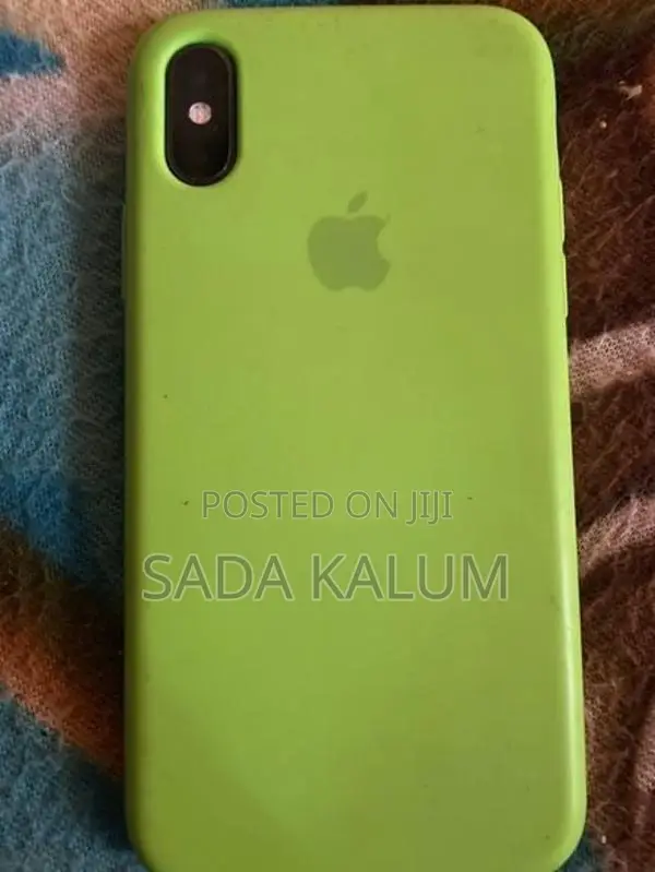 Apple iPhone XS 256GB (Used)