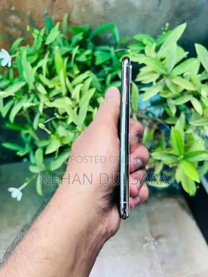 Apple iPhone XS .. (Used)