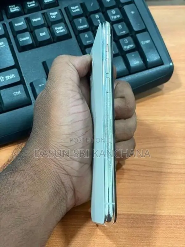 Apple iPhone 11 Pro (Used)