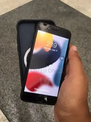 Apple iPhone 7 (Used)