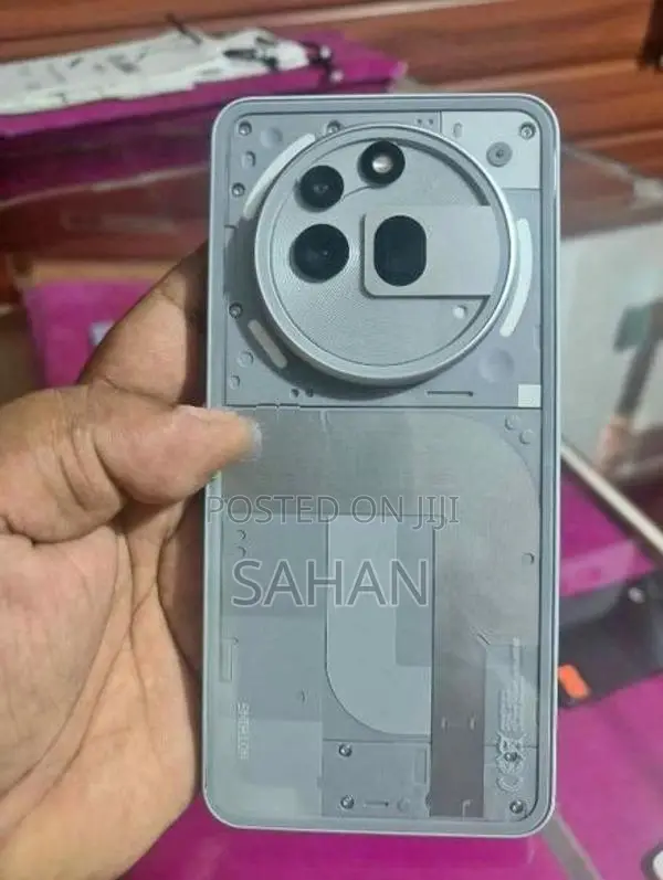 NOTHING Phone 3a Pro 12gb 256gb (Used)