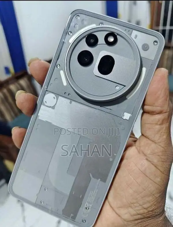 NOTHING Phone 3a Pro 12gb 256gb (Used)