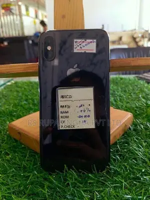 Apple iPhone XS 64GB (Used)