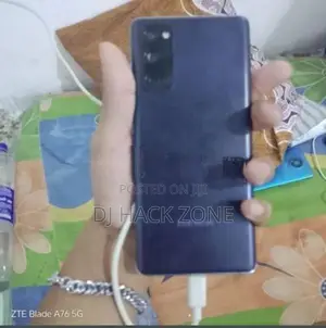 Samsung Galaxy S20FE Blue (Used)