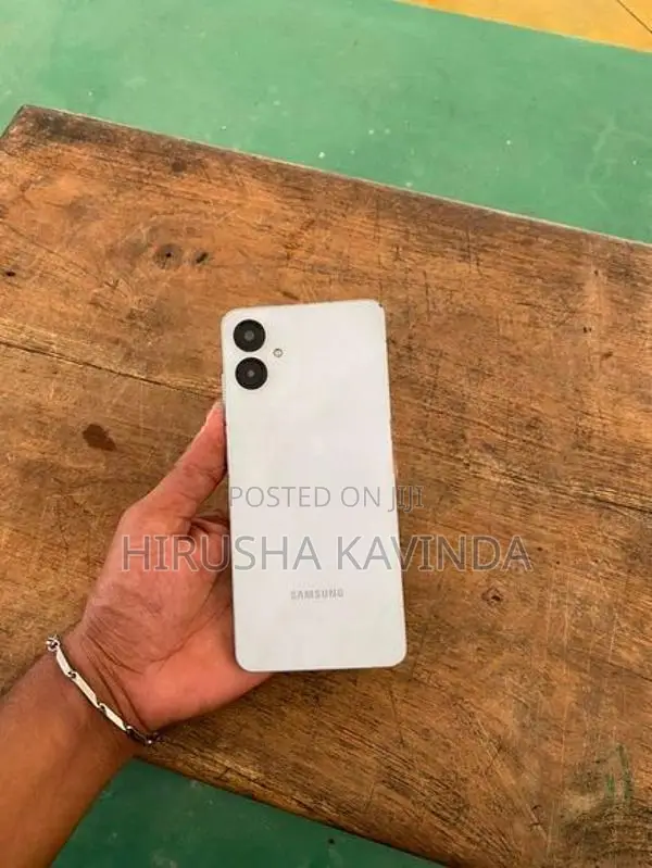 Samsung Galaxy A06 (Used)