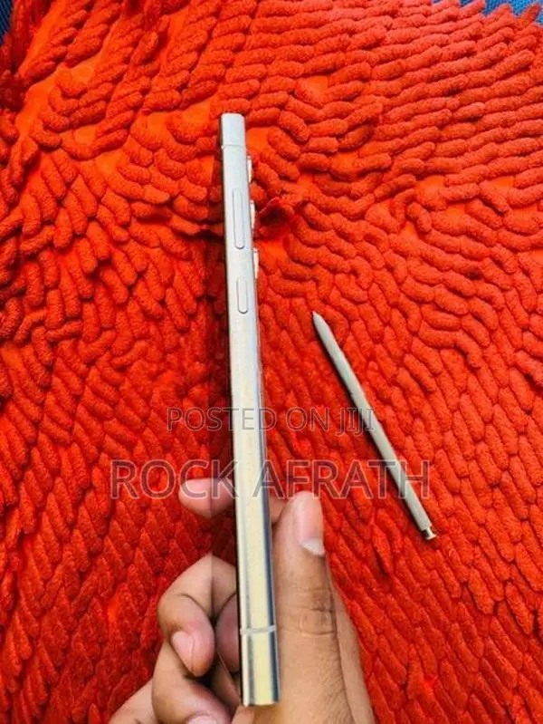Samsung Galaxy S24 Ultra (Used)