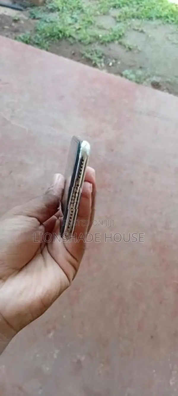 Apple iPhone X 256 (Used)