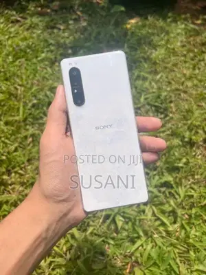 Sony Xperia 1 II (Used)