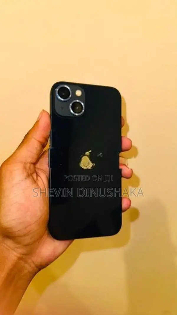 Apple iPhone 13 (Used)