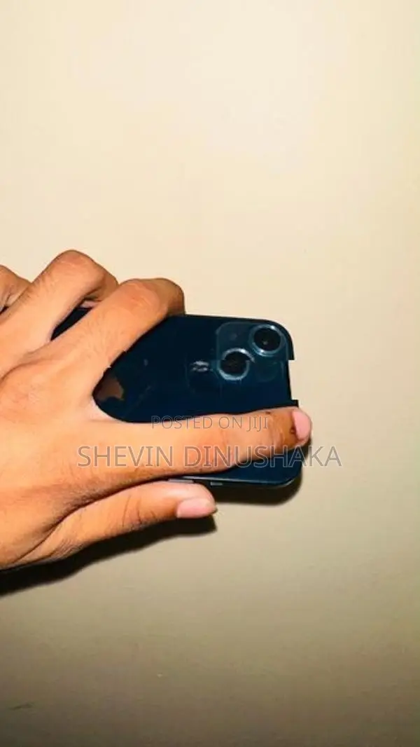 Apple iPhone 13 (Used)
