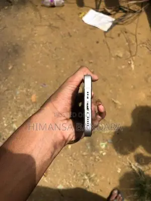 Apple iPhone 13 (Used)