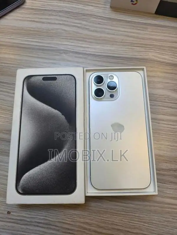 Apple iPhone 15 Pro Max 256GB (Used)