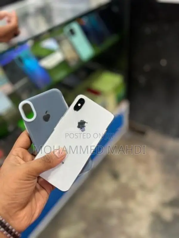 Apple iPhone XS (Used)