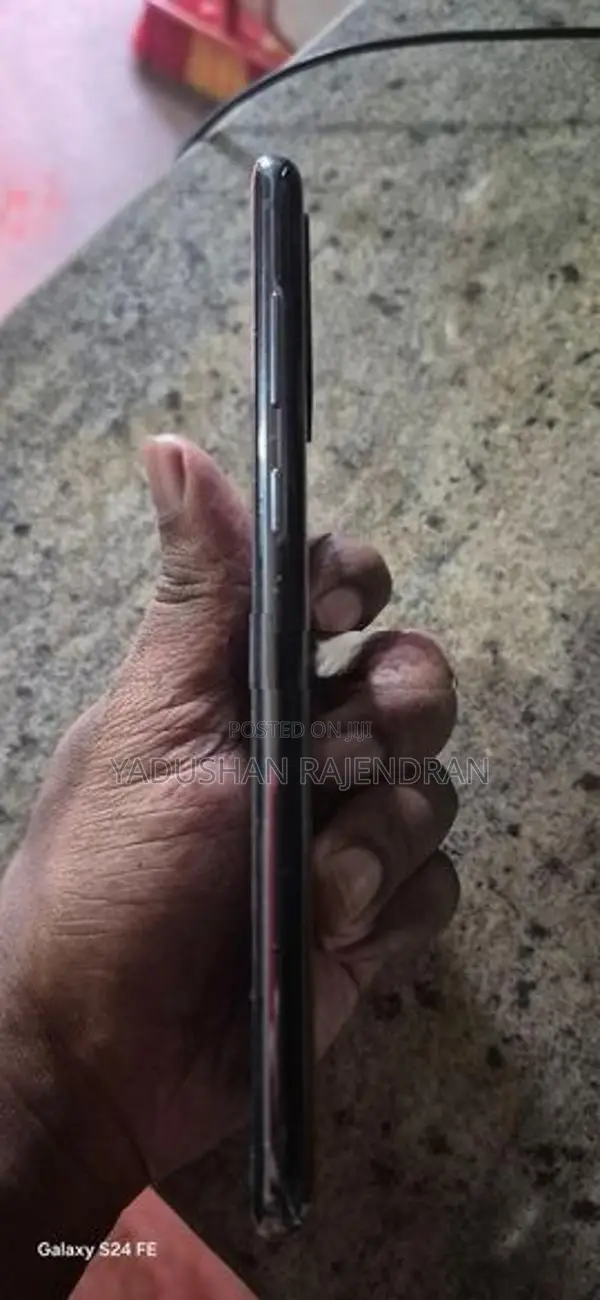 Samsung Galaxy S20+ S20 Plus (Used)