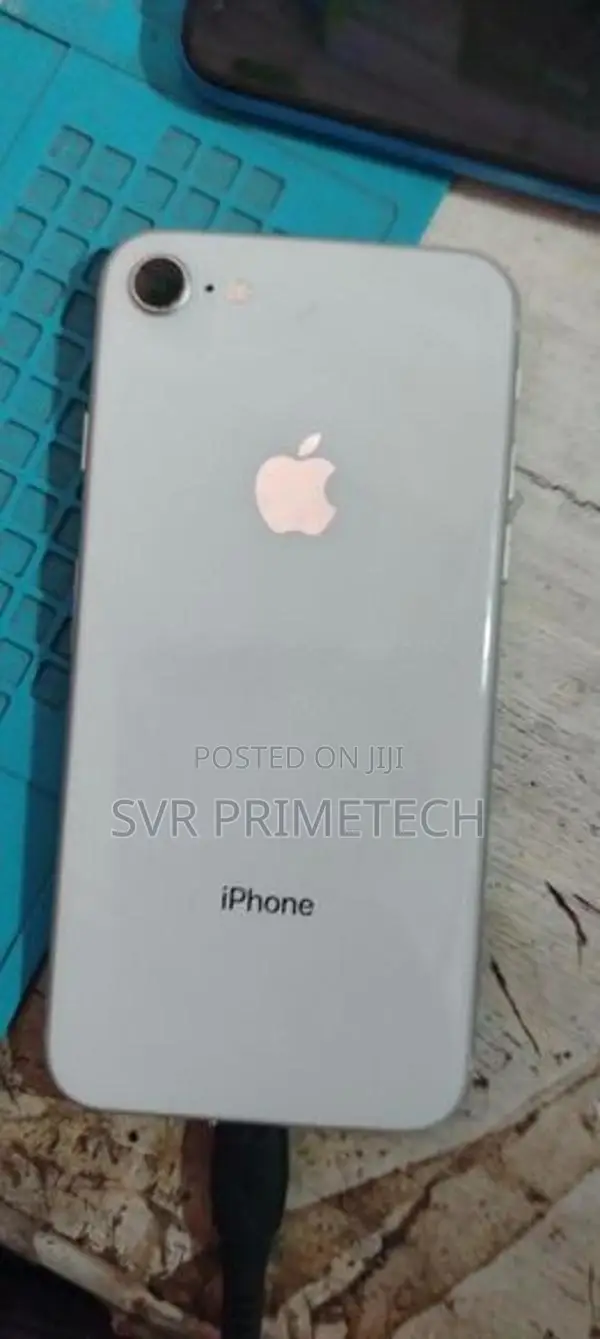 Apple iPhone 8 (Used)
