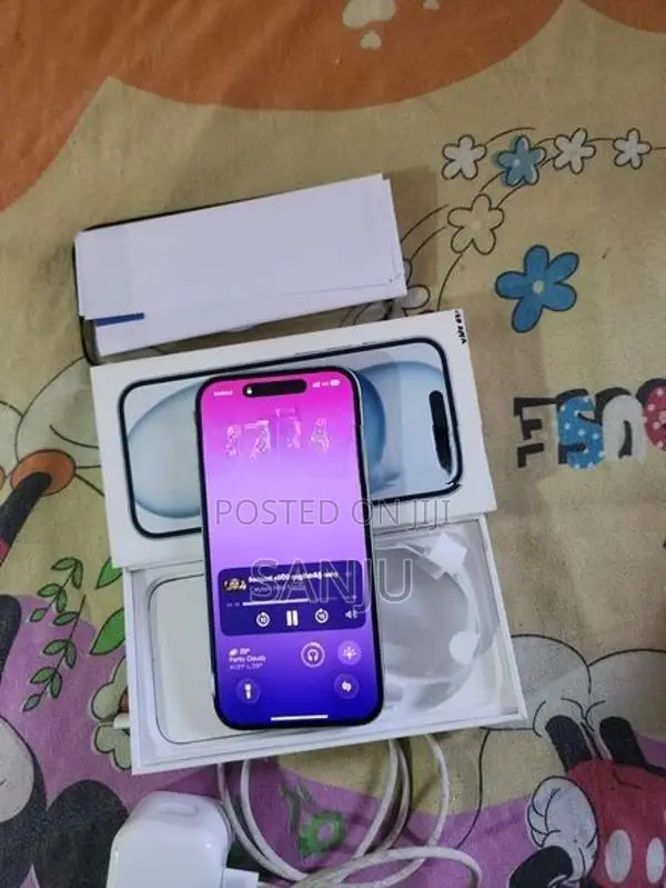 Apple iPhone 15 (Used)