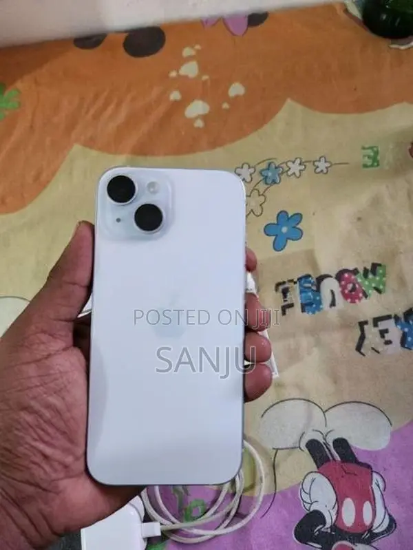 Apple iPhone 15 (Used)