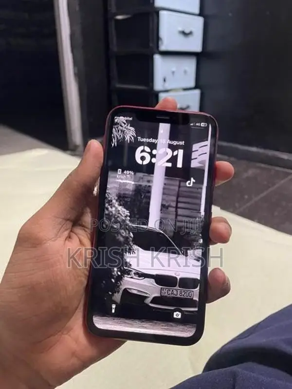 Apple iPhone XR (Used)