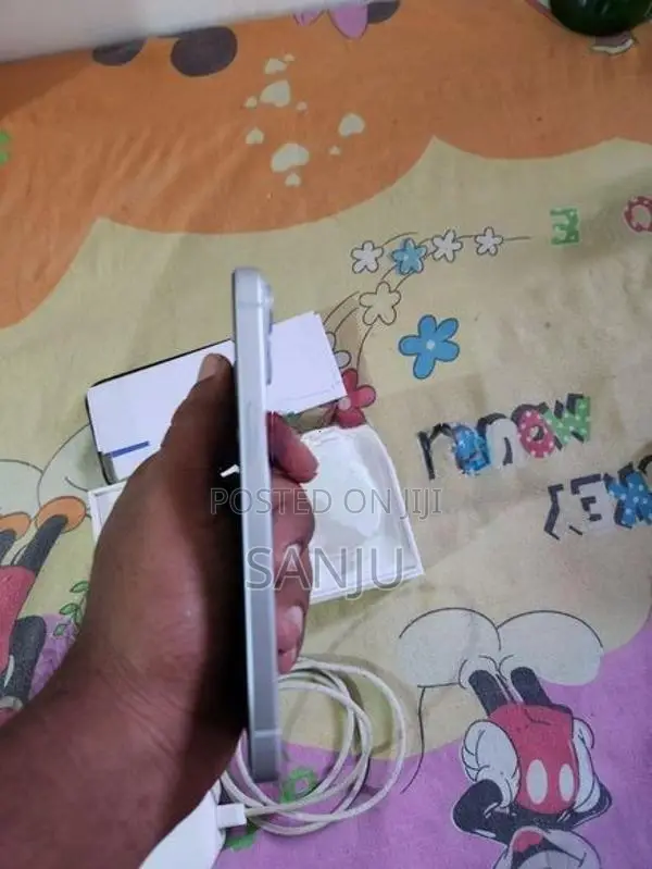 Apple iPhone 15 (Used)