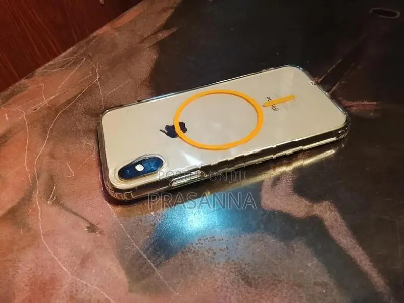 Apple iPhone XS (Used)