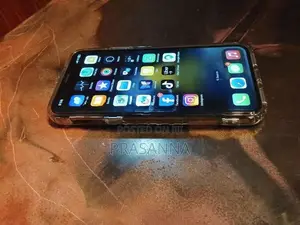 Apple iPhone XS (Used)