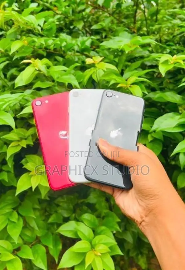Apple iPhone SE 2 (Used)