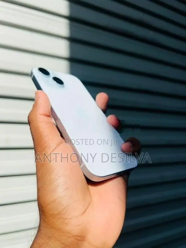 Apple iPhone 15 (Used)