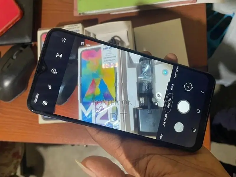Samsung Galaxy M20 (Used)