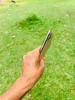Apple iPhone 11 Pro Max (Used)