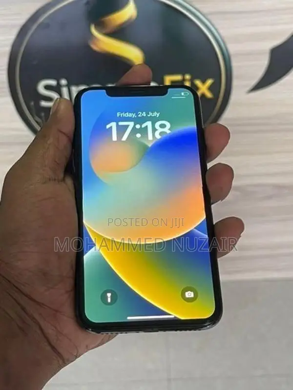 Apple iPhone XS (Used)