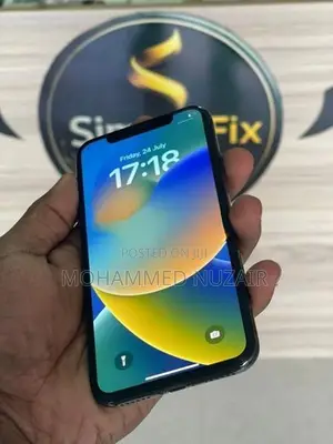 Apple iPhone XS (Used)