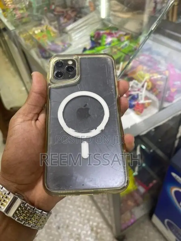 Apple iPhone 11 Pro Max (Used)