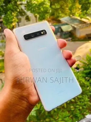 Samsung Galaxy S10 (Used)