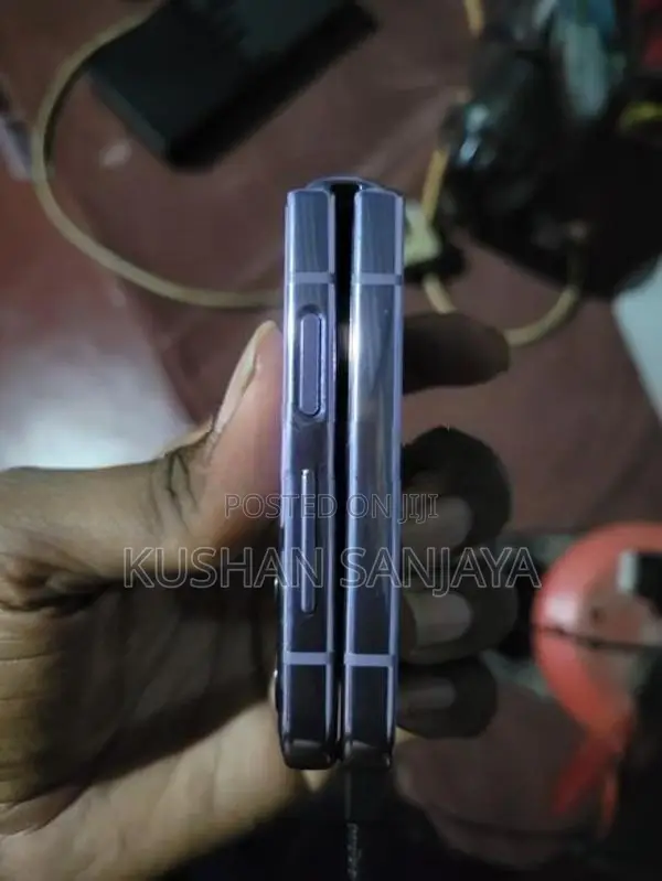 Samsung Z Flip 4 (Used)