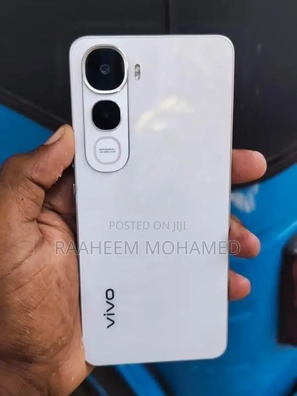 Vivo Y400 5g 8/128 (Used)