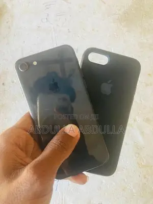 Apple iPhone 8 (Used)