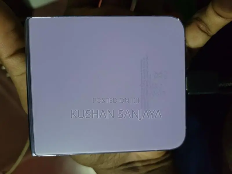 Samsung Z Flip 4 (Used)