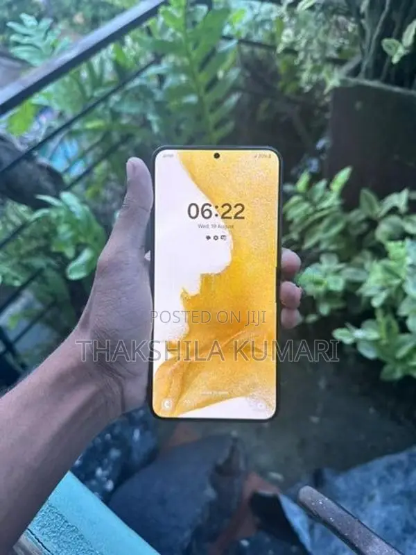 Samsung Galaxy S22+ (Used)