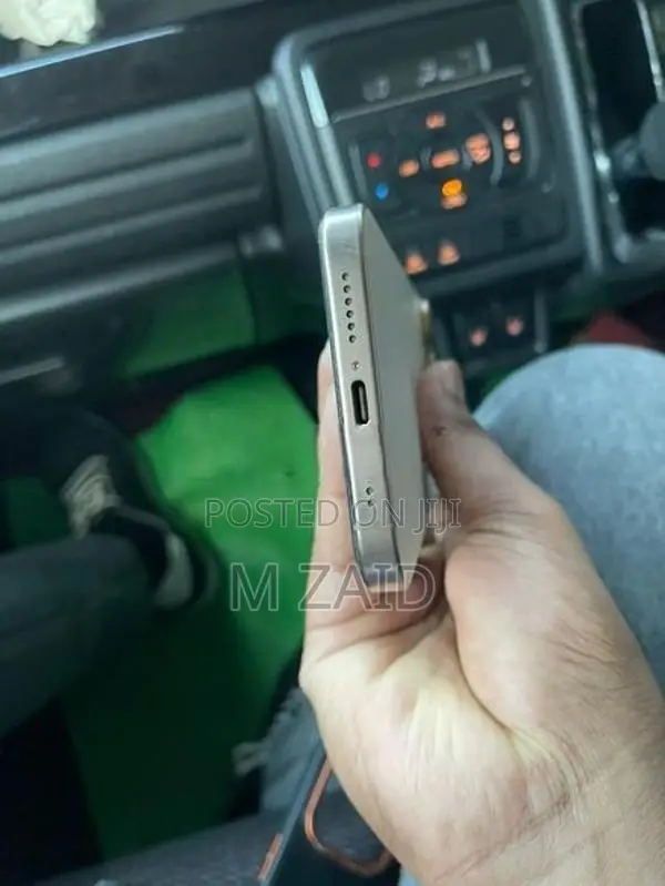 Apple iPhone 16 Pro Max (Used)