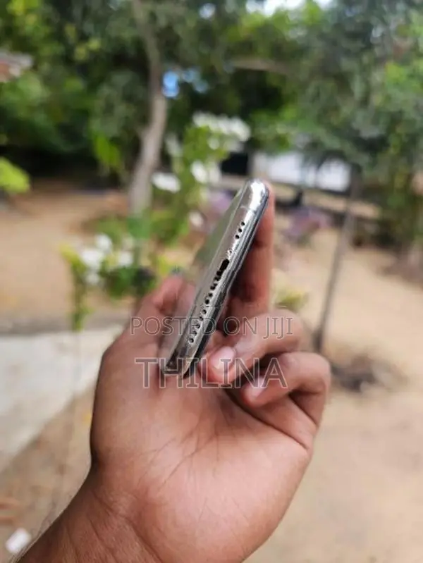 Apple iPhone XS 256GB (Used)