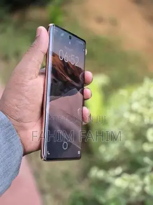Vivo V40e 8GB 128GB (Used)