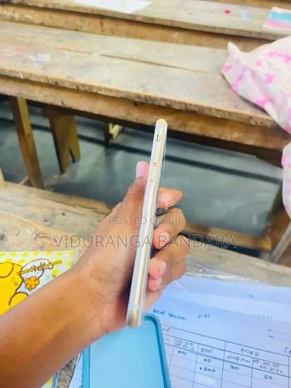 Apple iPhone 6S (Used)