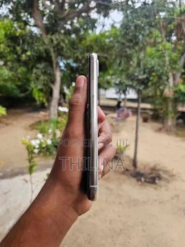 Apple iPhone XS 256GB (Used)