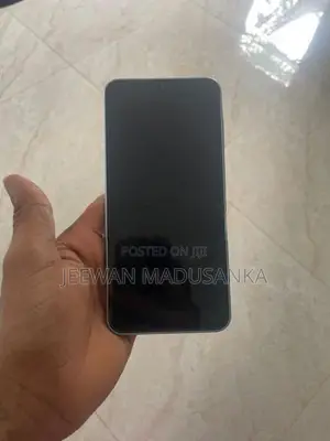 Samsung Galaxy A17 (Brand New)