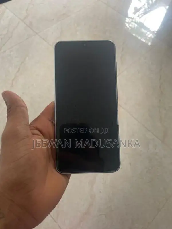 Samsung Galaxy A17 (Brand New)