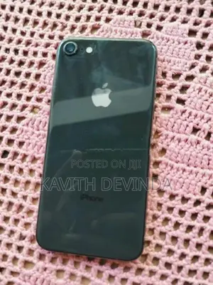Apple iPhone 8 (Used)