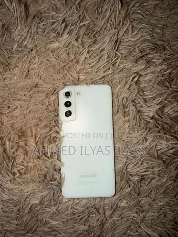 Samsung Galaxy S21 FE (Used)