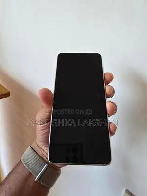 Samsung Galaxy S21 (Used)