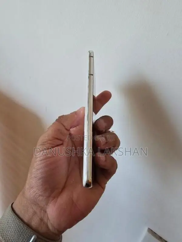 Samsung Galaxy S21 (Used)