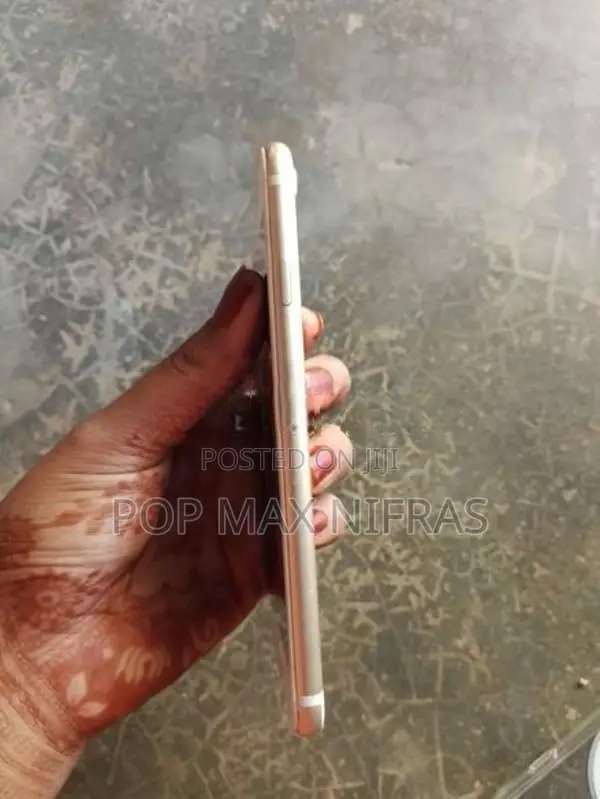 Apple iPhone 7 128gb (Used)